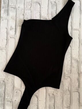 Le Lis Black  Bodysuit